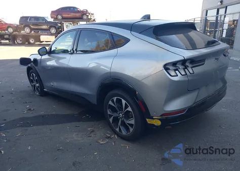 2021 Ford Mustang Mach-E Premium z USA, uszkodzony, nr VIN 3FMTK3R7XMMA60679